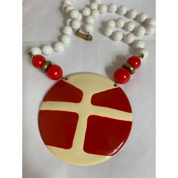 Vintage Red Cream Enameled Medallion Necklace 23 Inch - Picture 3 of 11